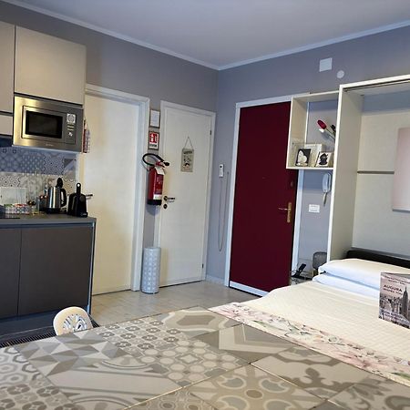Studio Flat Policlinico G B Rossi Borgo Roma ヴェローナ エクステリア 写真