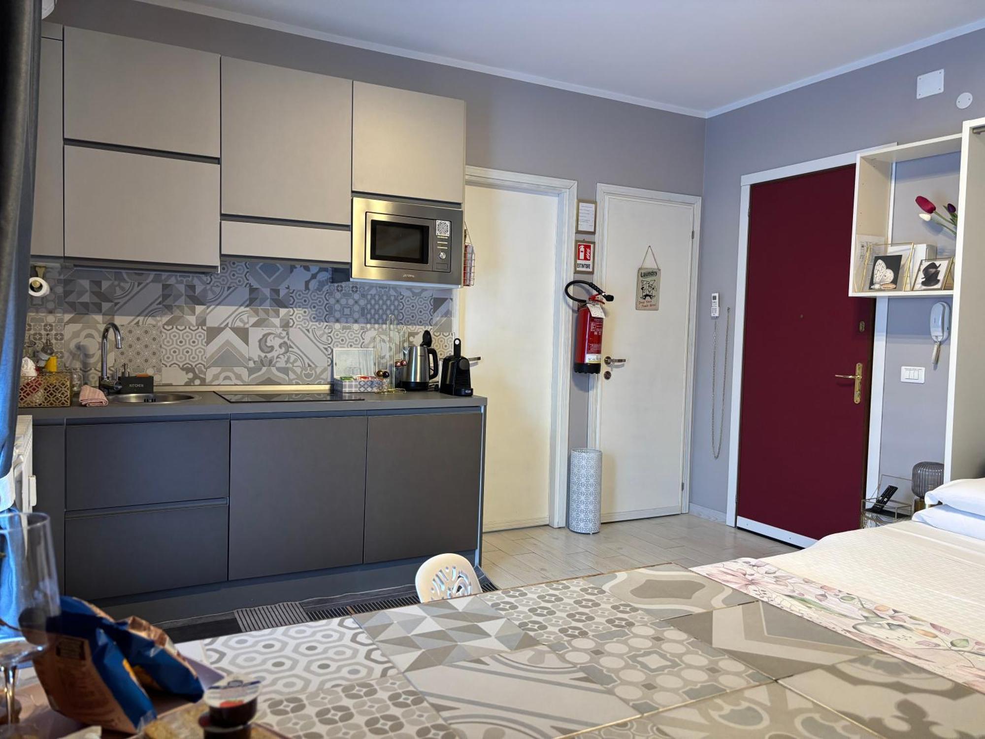 Studio Flat Policlinico G B Rossi Borgo Roma ヴェローナ エクステリア 写真
